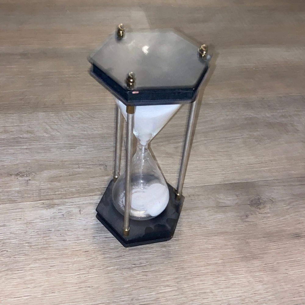 Hour glass